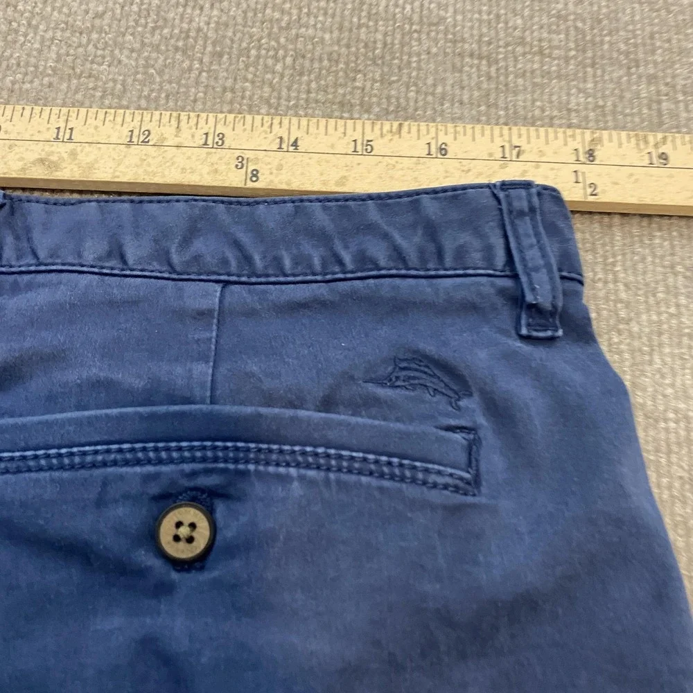 Tommy Bahama Shorts Mens 35 Blue Stretch Chino Relaxed Fit 10 Inch Inseam Casual